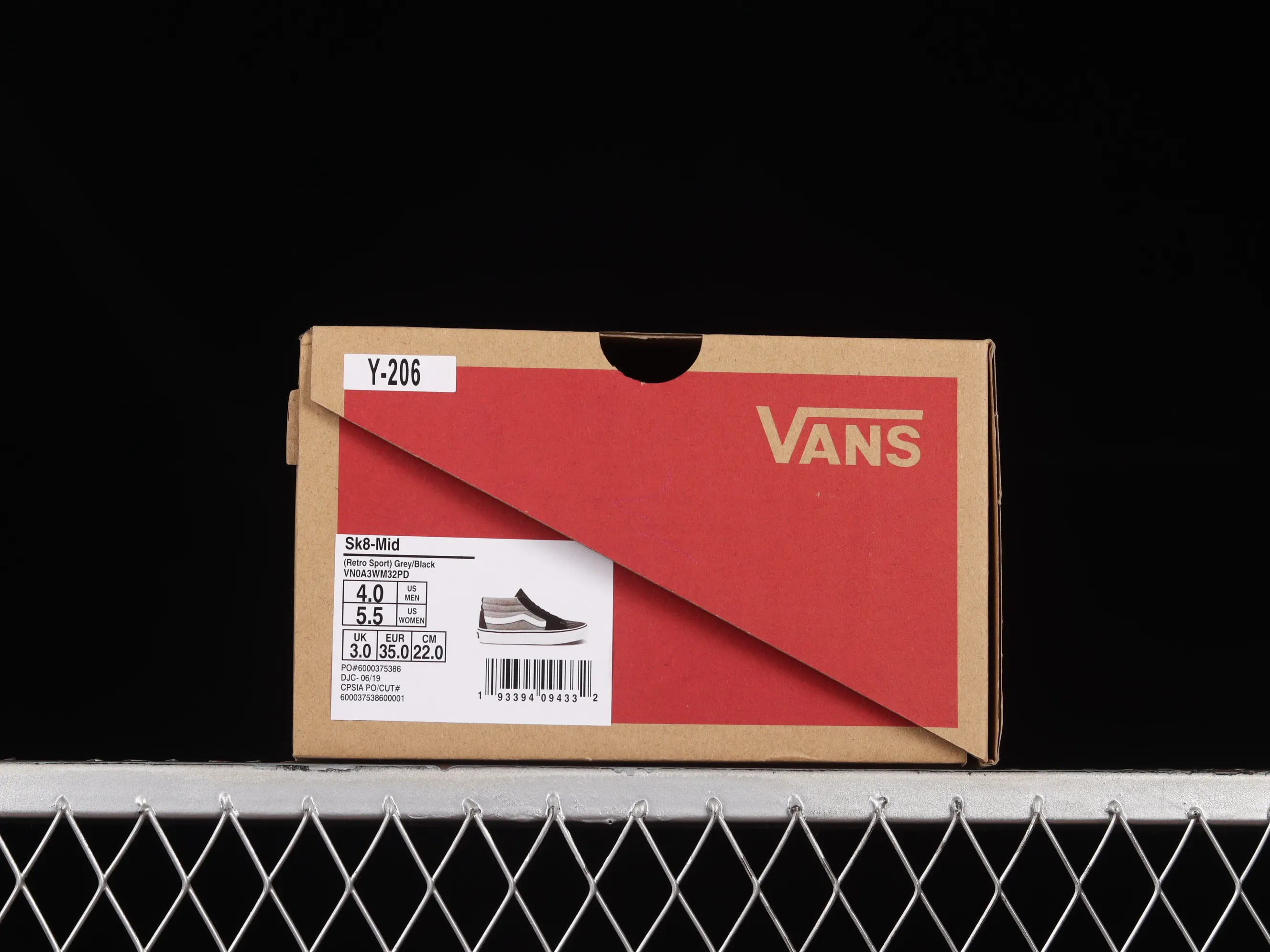 All categories Vans Vans series Vans Mid Vans China Vans Sk8 Mid Reissue black and gray splicing mid-top retro casual canvas skateboard shoes VN0A3WM32PD